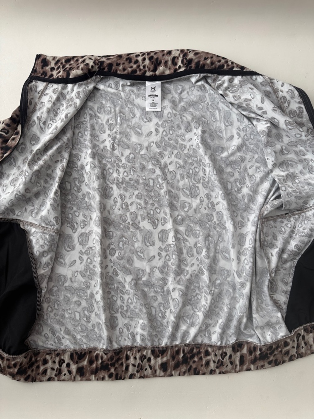 Leopard Print Bomber Jacket in Brown and Black Size Medium - Picture 7 of 10
